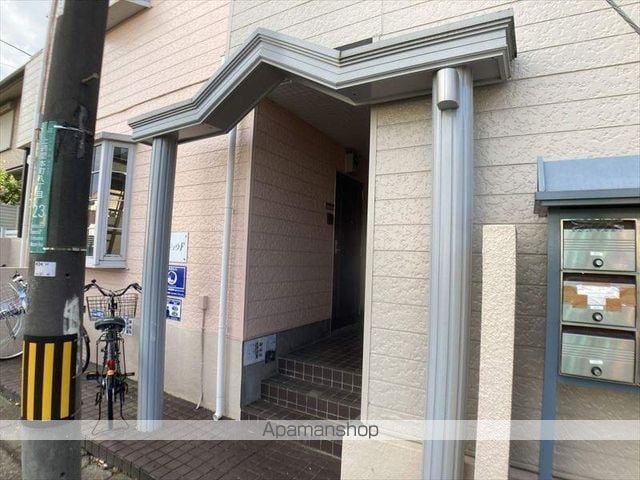ビジュウFの玄関写真