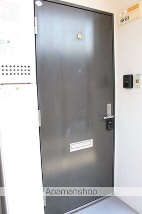 メゾン山本[2LDK/61.16m2]のエントランス