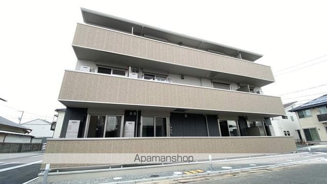 クレールD棟の外観写真
