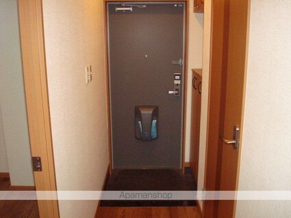 ラシーヌ[2LDK/54.54m2]の玄関