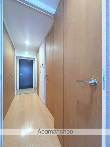 レジデンス本町UTUBOKOUENの内装写真