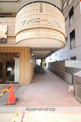 プレミエール円山の玄関写真