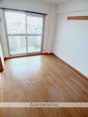 ラルジュ・ロジュマンの内装写真