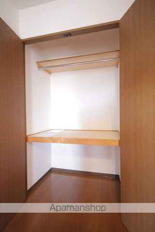 アドバンス明神町A棟の内装写真