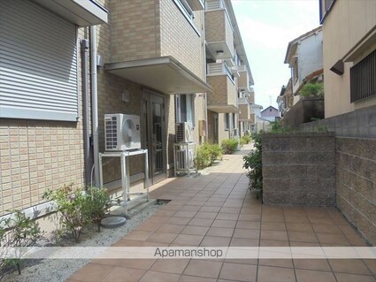 和歌山県和歌山市杭ノ瀬[2LDK/52.3m2]のエントランス2
