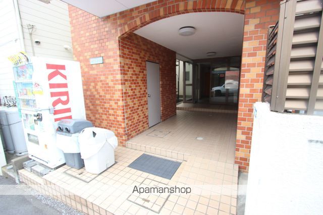 アイエムハイツ鬼高の玄関写真