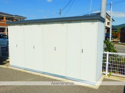 ベルヴィル松代　Ａ[1LDK/48.58m2]の共用部2