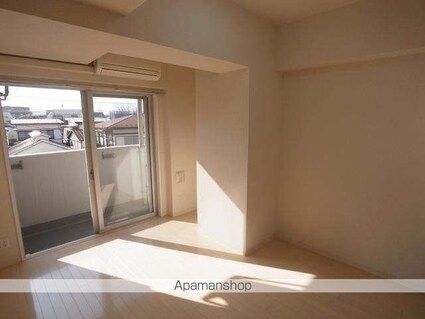 ユニフォート目黒中町[1K/25.26m2]のリビング・居間