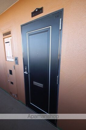 朝日プラザエザース中央[1DK/26.77m2]のエントランス2