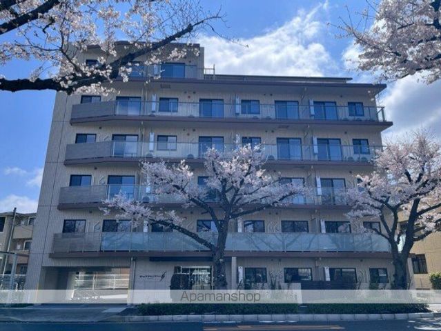 エストゥルース府中