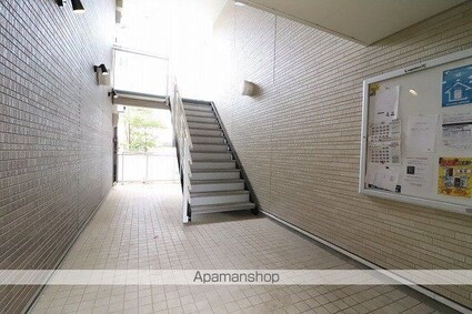 レオネクストサンモール向原[1R/26.08m2]のエントランス2