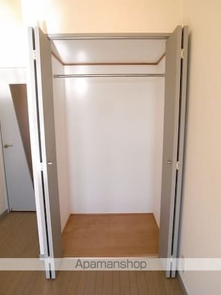 ゼフィール梅丘[1K/28m2]の収納