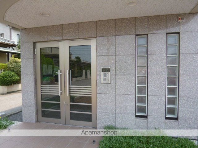OTTI PLATZの玄関写真