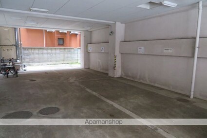 カーサ・デ・セントロ[1K/24.85m2]の駐車場2