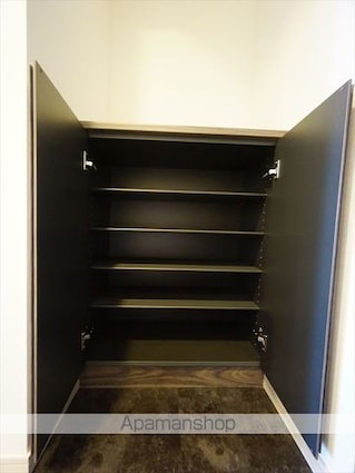 愛知県名古屋市東区葵３丁目[1K/27.12m2]の内装2