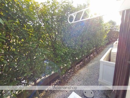 レオパレスサンモリッツ[1K/23.71m2]の庭