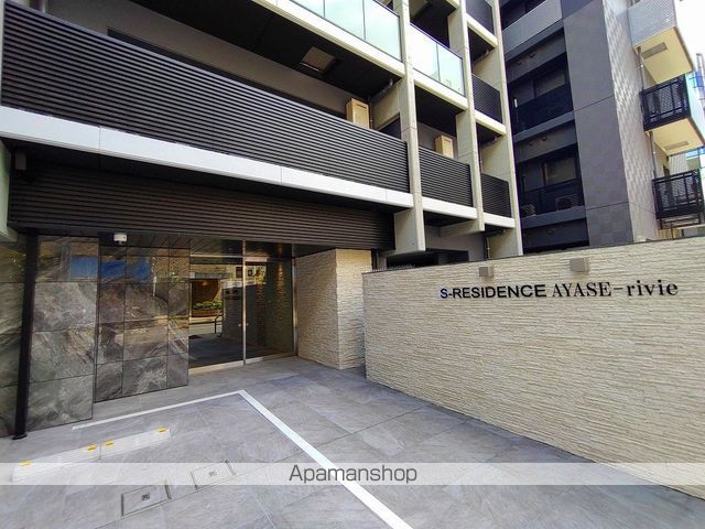 SーRESIDENCE綾瀬RIVIEの玄関写真