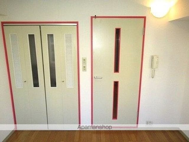 グラチアトルリの内装写真
