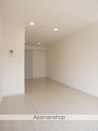 リブリ・四つ木[1K/27.32m2]の玄関