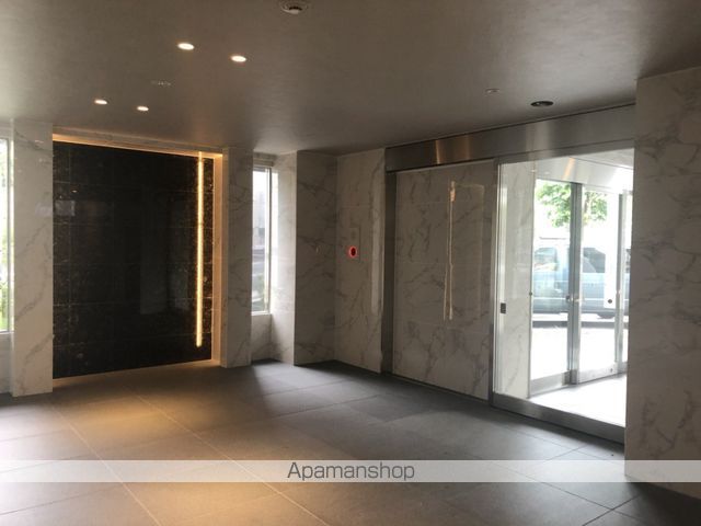クレヴィスタ代田橋の玄関写真