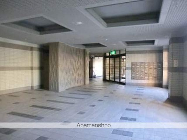 朝日プラザサウスヒルズの玄関写真