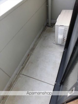 和歌山県和歌山市中野[1LDK/36m2]のバルコニー