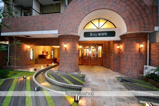 J’CITY紙屋町の玄関写真