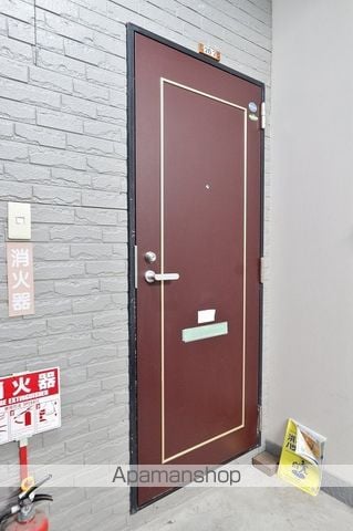 エクセルハイツの玄関写真