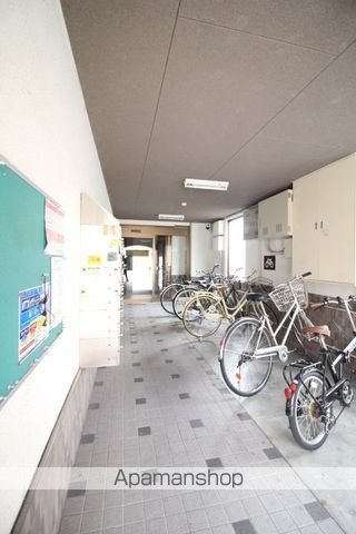 アレグリア内山下の玄関写真
