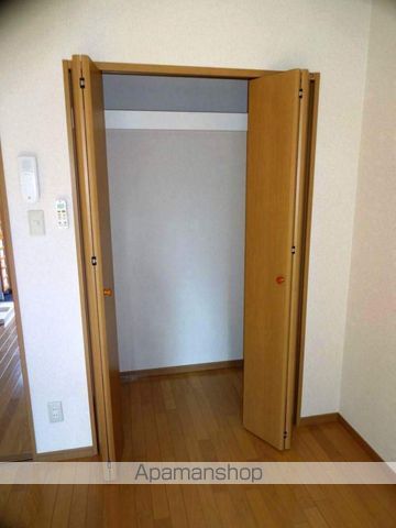 クリスタルマンションの内装写真