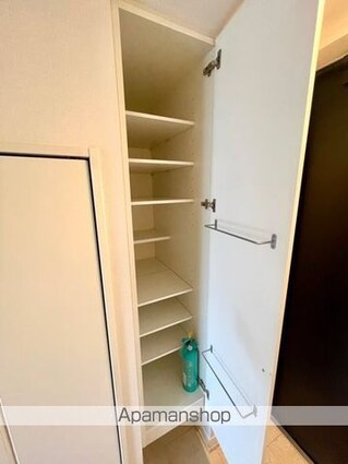 レジディア市ヶ谷[1K/21.42m2]の玄関