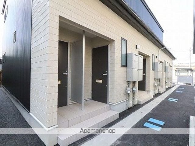アバンティ磯部の玄関写真