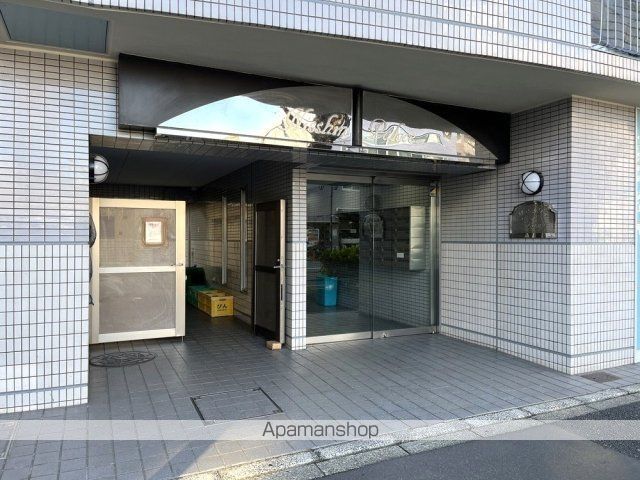 日神パレス東高円寺の玄関写真