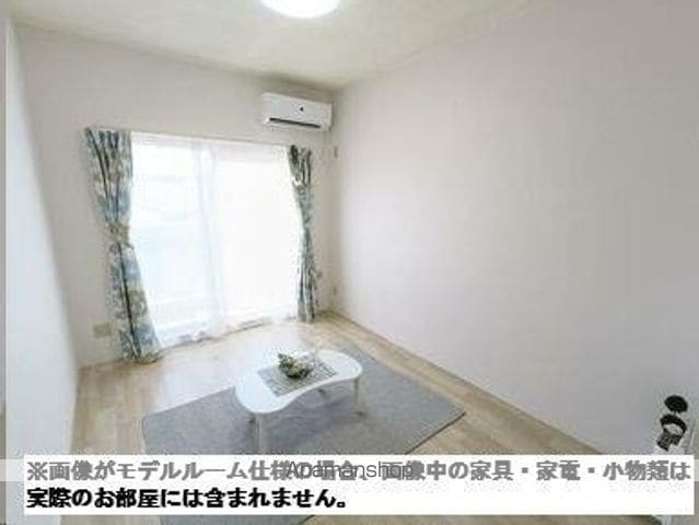 ニューシャトル仙台の内装写真