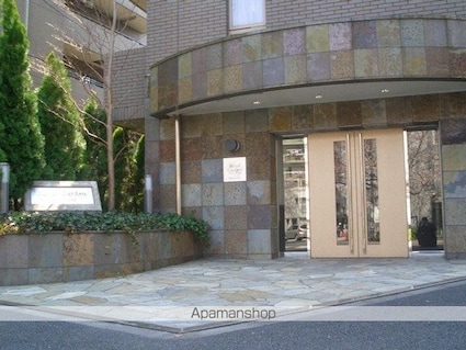 ロイヤルガーデン哲学堂[1LDK/39.44m2]の外観3