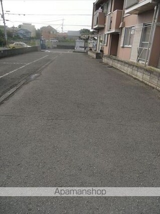 ビューラー広﨑Ⅰ[1LDK/48m2]の駐車場2