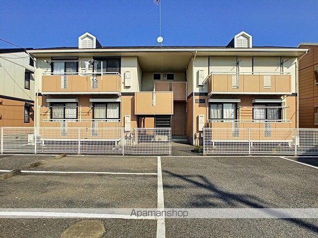 ロイヤルサンステージA棟の外観写真