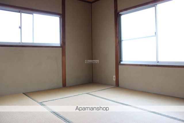 太陽樹裏井上貸家の内装写真