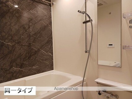 ブライト　スクエアⅣ[2LDK/63.03m2]のバス