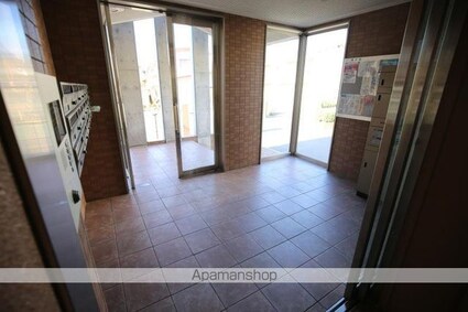 ヴェルジェ石手川[2LDK/50.4m2]のエントランス