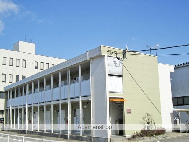 レオパレス加賀の外観写真