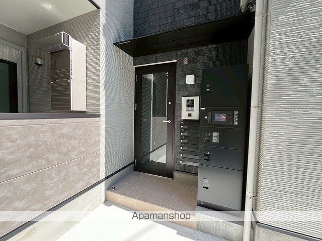 ハーモニーテラス中川東の玄関写真