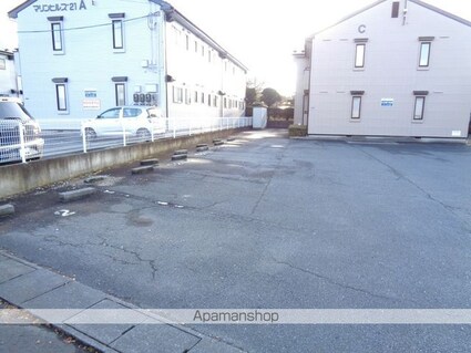 ハピネス湊高台Ａ棟[3DK/58.8m2]の駐車場3