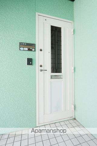 グリーンコーポラスの玄関写真