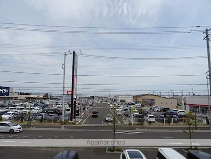 メリディアンなないろの里　伍番館[1R/30.84m2]のエントランス