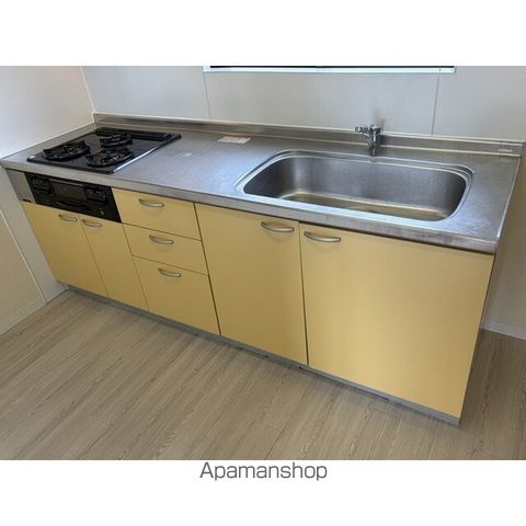 小茂根ビルの内装写真