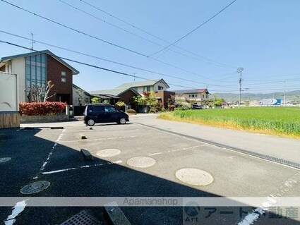 シャトルあすか[2K/40.29m2]の駐車場1