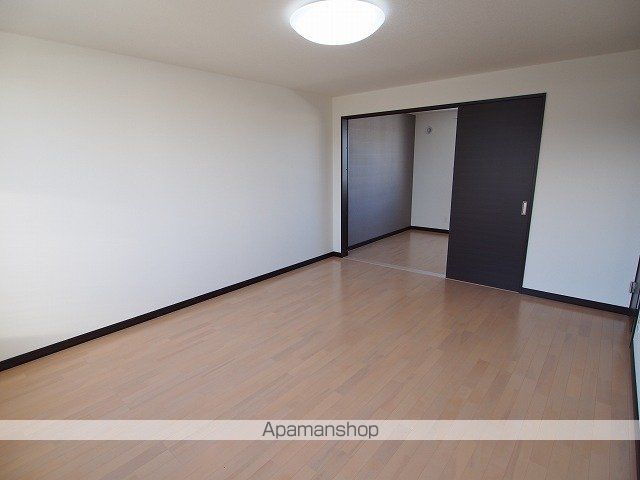 ノーマルヒル平和通の内装写真