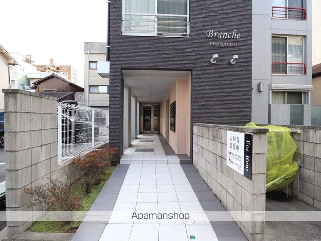 BRANCHE桜山の玄関写真