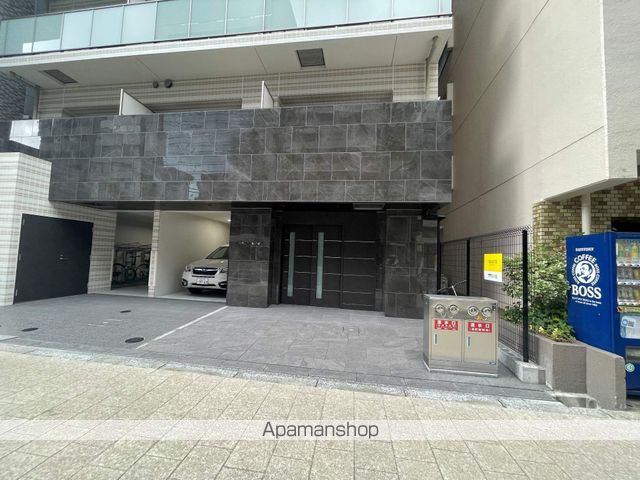 セレーノ南森町の玄関写真